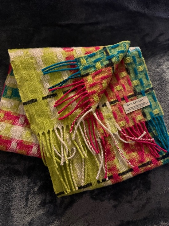 Burberry Accessories - Burberry scarf